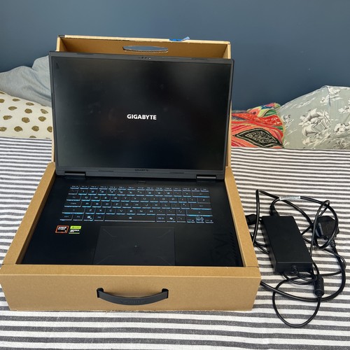 Gigabyte a16 gaming - 16", laptop